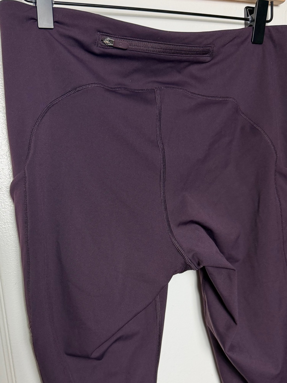 Lululemon Speed-Up Tight Luxtreme 28’ Black Cherry - Picture 4 of 7